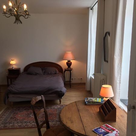 Chambre D'Hote Du Quai Rimbaud Charleville-Mezieres Exterior photo